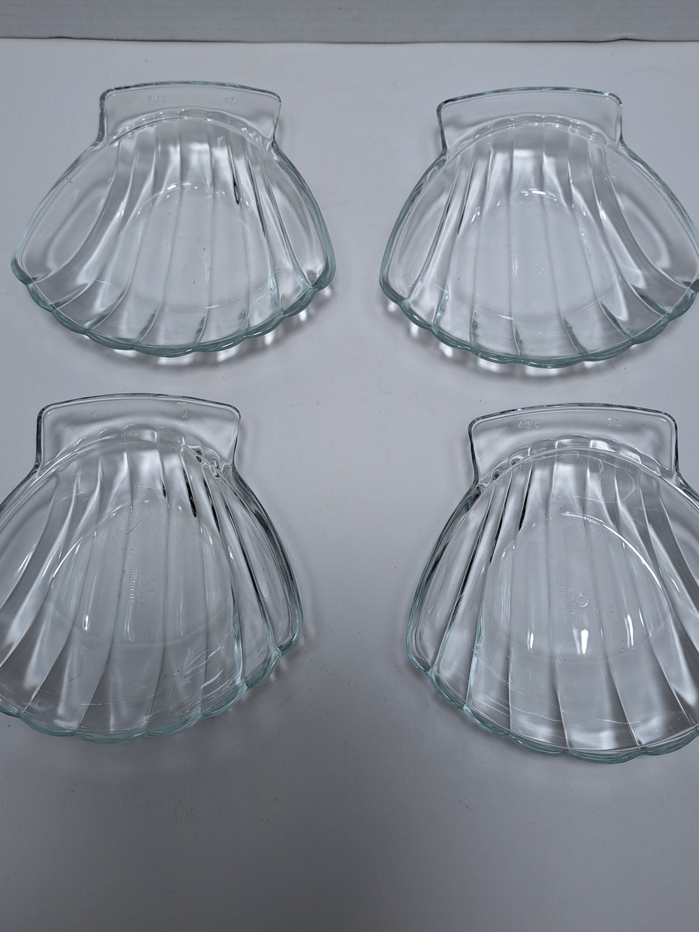 Set of 4 Clear Shell-Shaped Glass Dishes